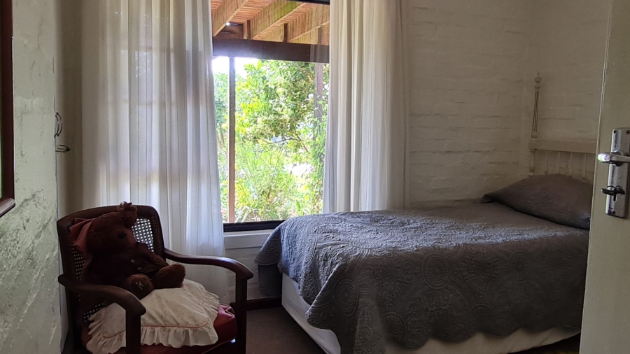 4 Bedroom Property for Sale in Boggomsbaai Western Cape